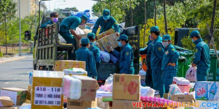 Đừng tạo thêm công ăn việc làm cho người làm công tác phòng dịch