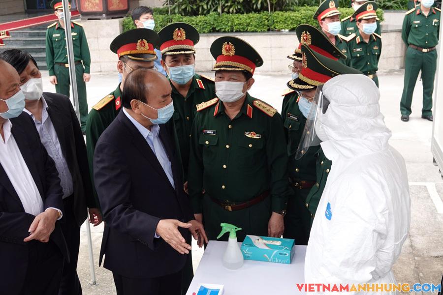 Thủ tướng nhắn tin hướng dẫn dân phòng chống dịch