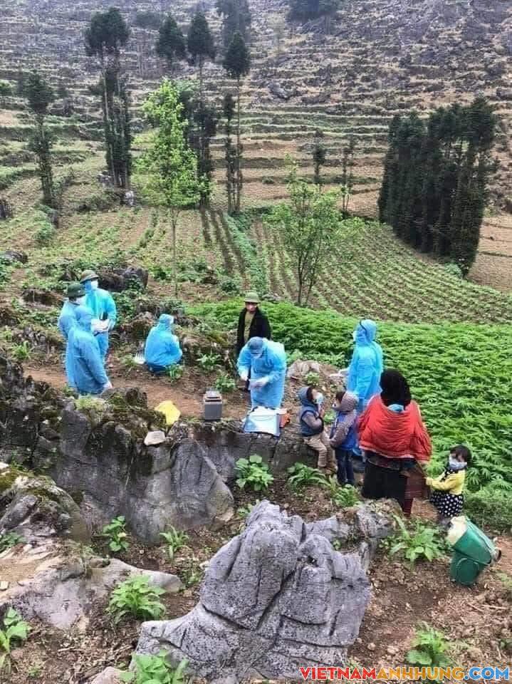 Trân trọng những anh hùng áo trắng