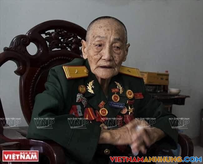 Người con gái giả trai đi đánh giặc