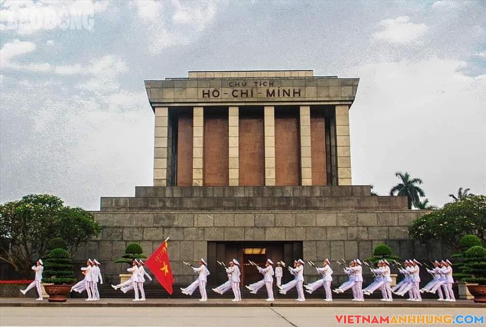 Thông báo: Lăng Chủ tịch Hồ Chí Minh sẽ đón khách tham quan trở lại từ ngày 12/5/2020