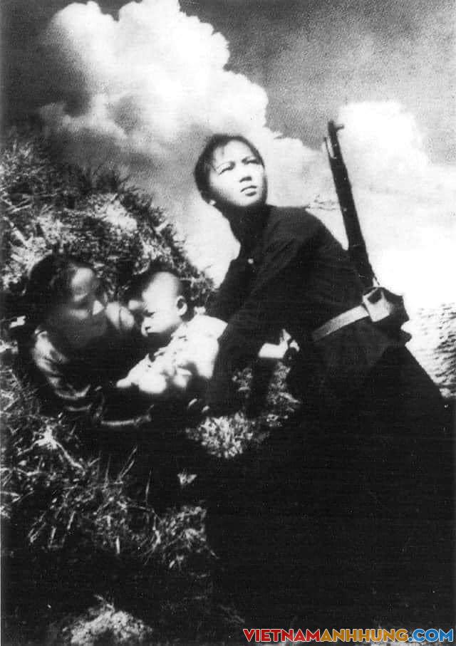 Con ngoan để mẹ đánh giặc.