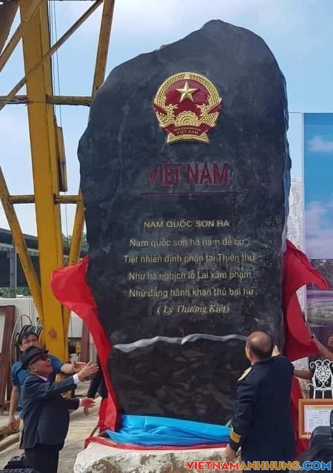 Để đây và không nói gì nhiều