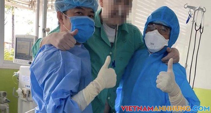 Bệnh nhân 91 đã tập đi với sự hỗ trợ của nhân viên y tế, công ty bảo hiểm đã đồng ý trả viện phí