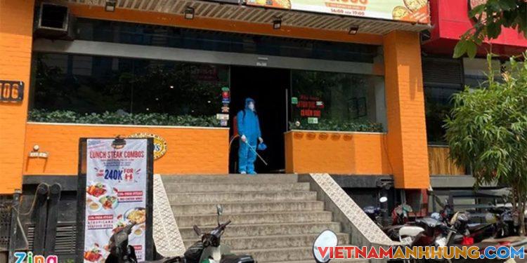 Phong tỏa quán Pizza có ca nghi nhiễm Covid-19 ở Hà Nội