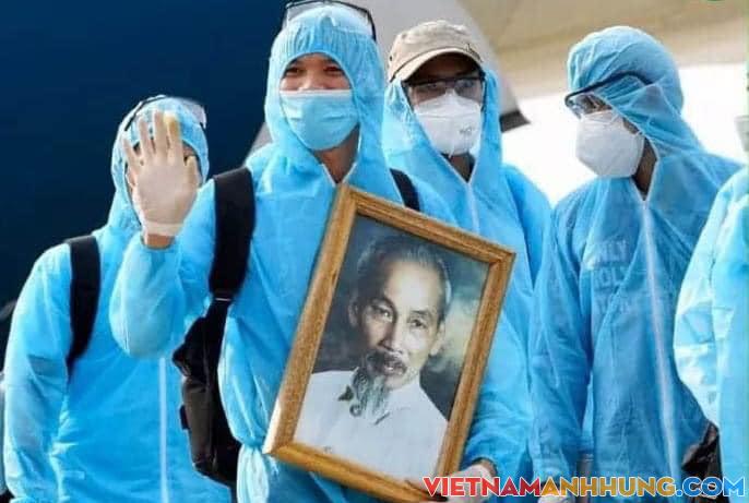 Bác kính yêu luôn cùng chúng cháu hành quân