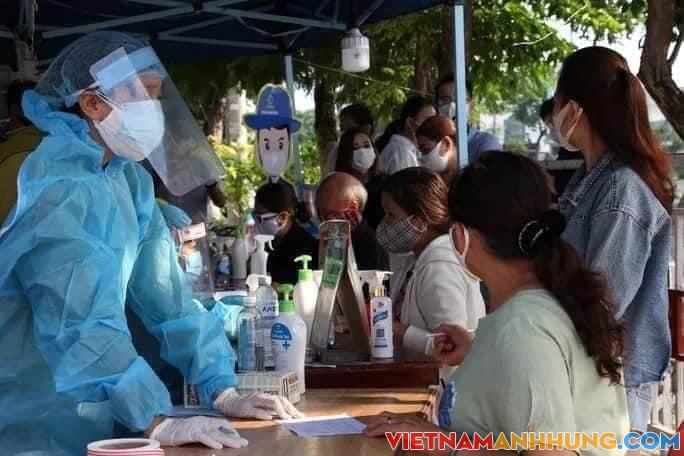 Hơn 5.000 thanh niên tình nguyện tham gia tuyến đầu chống dịch