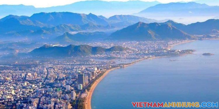 Việt Nam là dân tộc nhỏ yếu, nghèo nàn và lạc hậu?