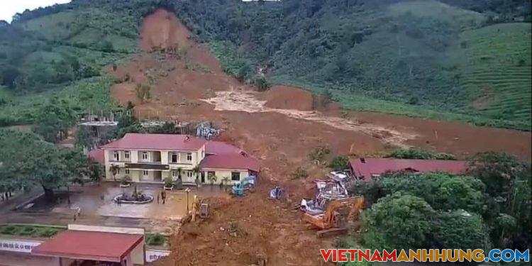 Đồng chí, đồng đội mình đang nằm dưới đó; phải bằng mọi cách nhanh chóng đưa anh em ra ngoài