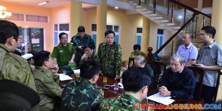 Đoàn cứu nạn tỉnh Thừa Thiên Huế, QK 4 bị vùi lấp khi đi cứu nạn, 13 cán bộ, chiến sĩ mất tích