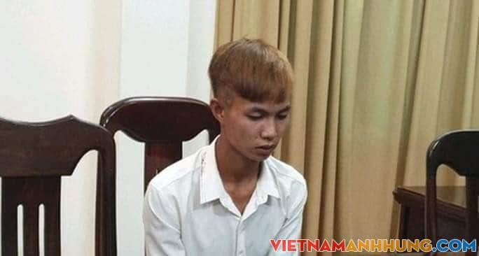 Nghịch tử đâm 31 nhát dao giết mẹ để cướp tiền và vàng