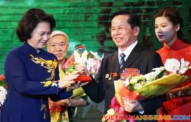 Người làm từ thiện không cần livestream, quay clip, chụp hình…