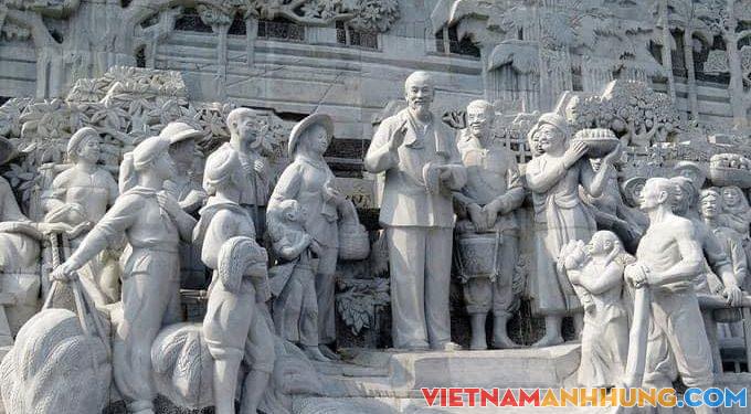 Khánh thành Tượng đài Bác Hồ với nông dân Việt Nam