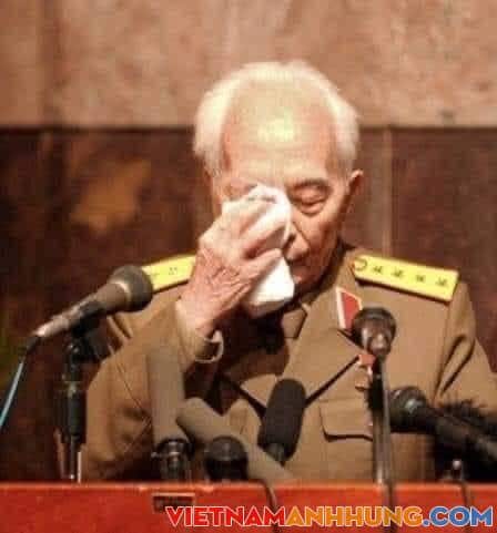 Khi Đại tướng khóc