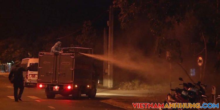 Gia Lai: Phun hoá chất khử trùng tại thị xã Ayun Pa và huyện Ia Pa