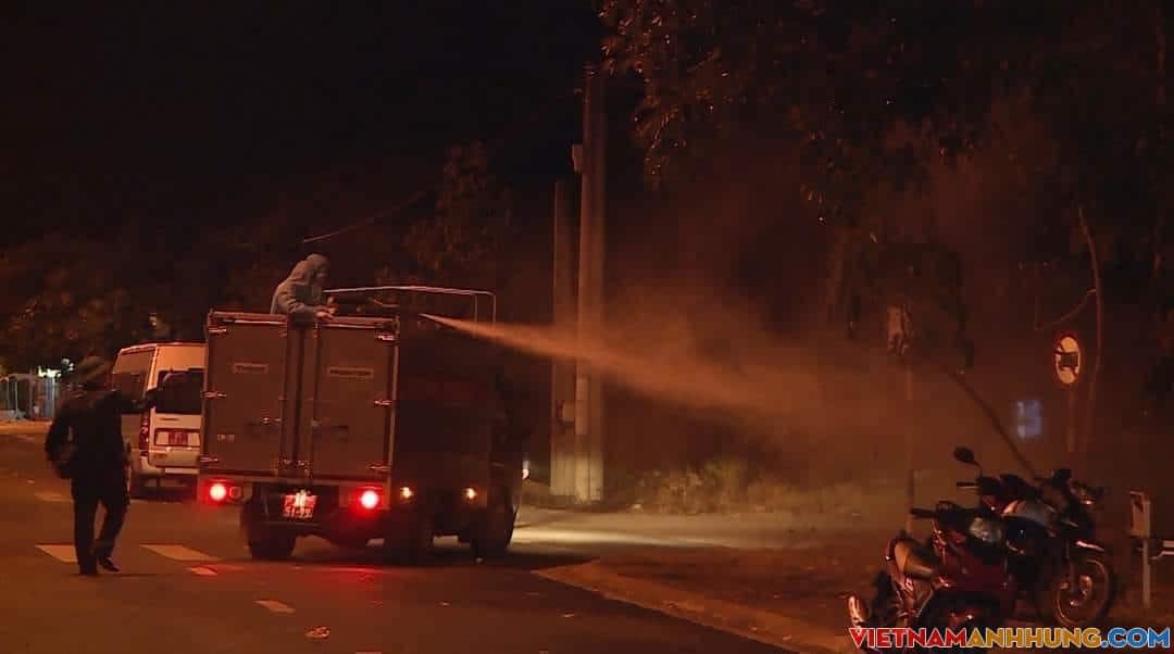 Gia Lai: Phun hoá chất khử trùng tại thị xã Ayun Pa và huyện Ia Pa