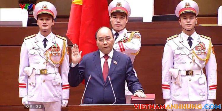 Tân Chủ tịch nước Nguyễn Xuân Phúc tuyên thệ nhậm chức