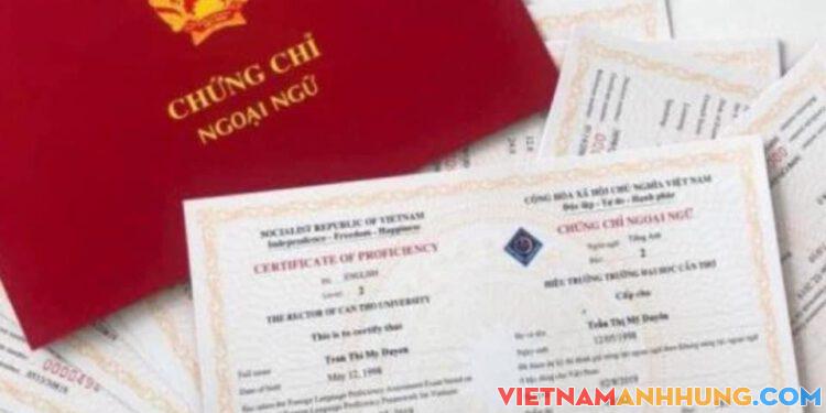 Bãi bỏ chứng chỉ ngoại ngữ và chứng chỉ tin học của công chức từ 1/8