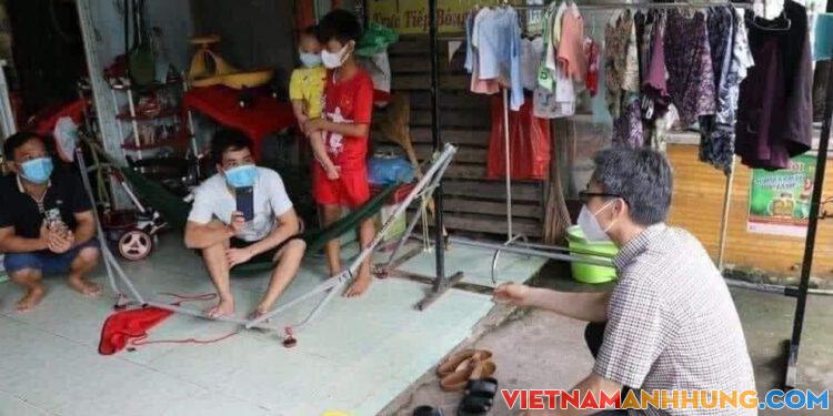 Bạn nhận ra ai trong bức ảnh này?