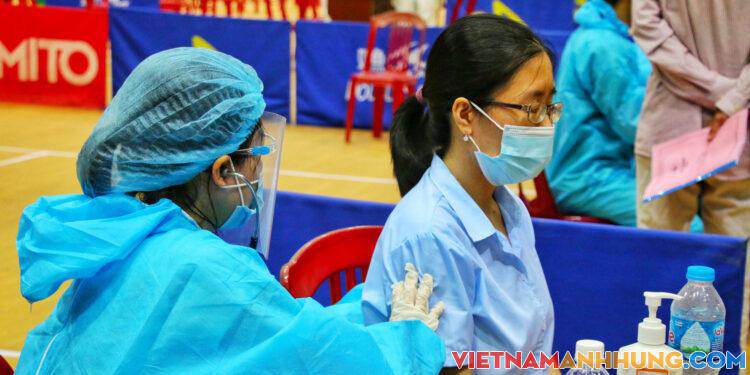 Hoãn tiêm vaccine Covid-19 đối với người lưu trú ngoại tỉnh