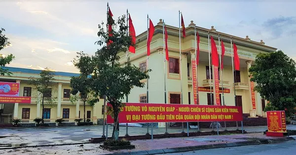 Quảng Bình: Cho thôi chức Giám đốc Trung tâm văn hóa huyện vì hồ sơ “có vấn đề”