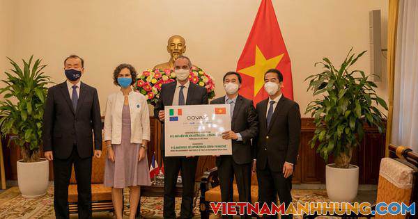 Ý viện trợ thêm 796.000 liều vắc-xin Covid-19 cho Việt Nam