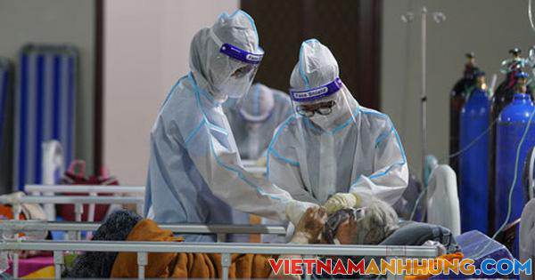 Cống hiến của các “chiến binh áo trắng” là vô giá