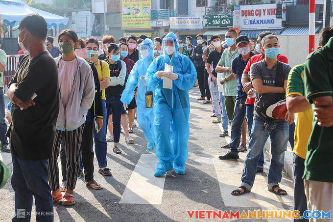 4 đợt xét nghiệm diện rộng ở TP HCM