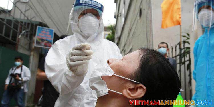 Người nhà bệnh nhân dương tính SARS-CoV-2, tạm phong toả một toà nhà Bệnh viện Việt Đức