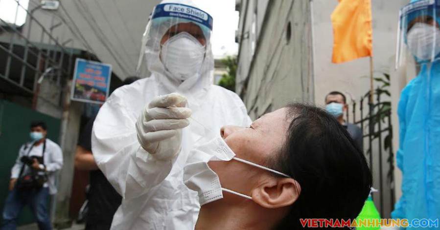 Người nhà bệnh nhân dương tính SARS-CoV-2, tạm phong toả một toà nhà Bệnh viện Việt Đức