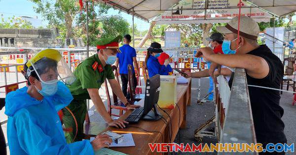 Đà Nẵng rút ngắn thủ tục ra cho công dân rời khỏi thành phố