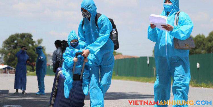 Bắc Giang tiếp tục đón hơn 900 người từ phía Nam về quê