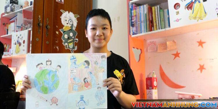 Bệnh nhi ung thư vẽ ‘siêu anh hùng’ chống dịch