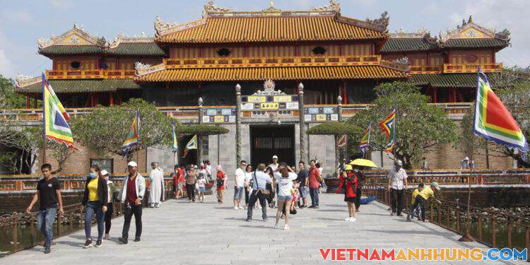 Đại nội Huế đón khách tham quan trở lại