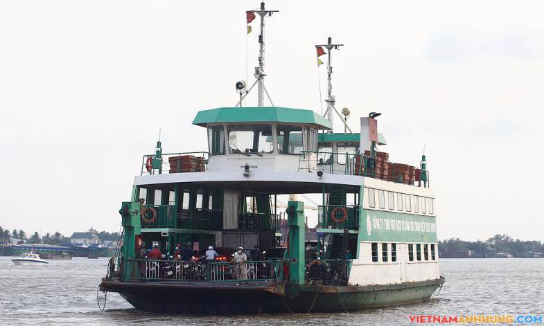 Đề xuất 79 tỷ đồng đóng mới hai phà 200 tấn ở TP HCM