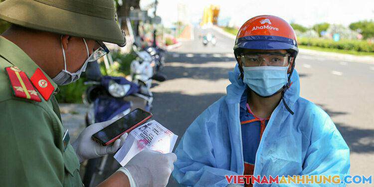 Người dân rời Đà Nẵng phải được Chủ tịch thành phố đồng ý