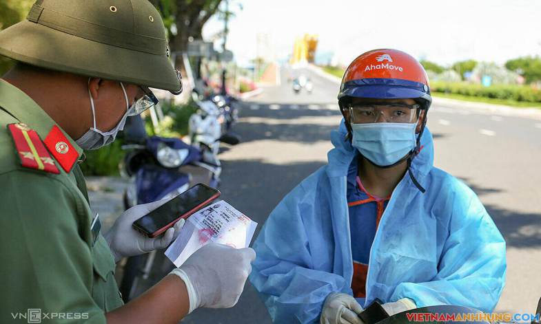 Người dân rời Đà Nẵng phải được Chủ tịch thành phố đồng ý