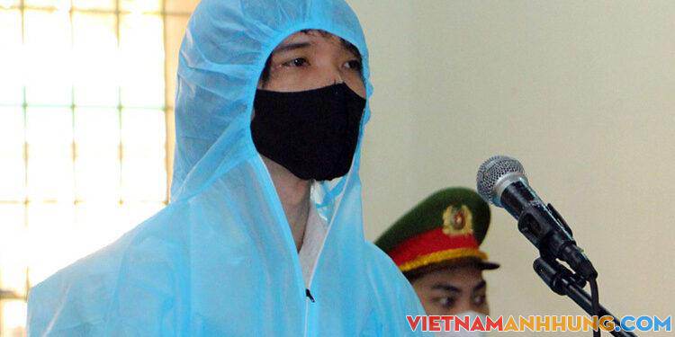 Phạt tù người tấn công cán bộ đến nhà lấy mẫu xét nghiệm