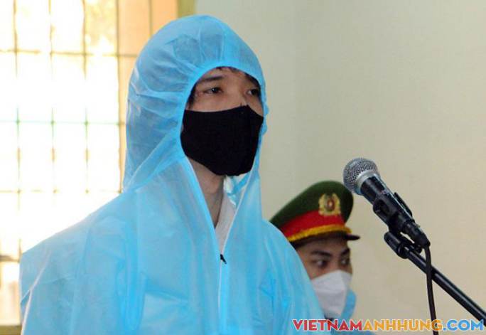 Phạt tù người tấn công cán bộ đến nhà lấy mẫu xét nghiệm