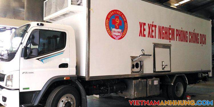 Quân đội chế tạo 5 xe labo xét nghiệm Covid-19