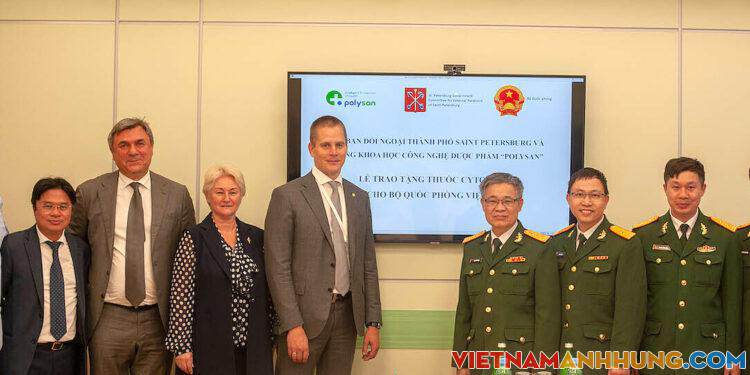 Saint Petersburg tặng Việt Nam thuốc hỗ trợ điều trị Covid-19