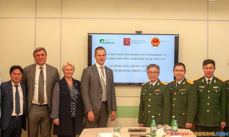 Saint Petersburg tặng Việt Nam thuốc hỗ trợ điều trị Covid-19