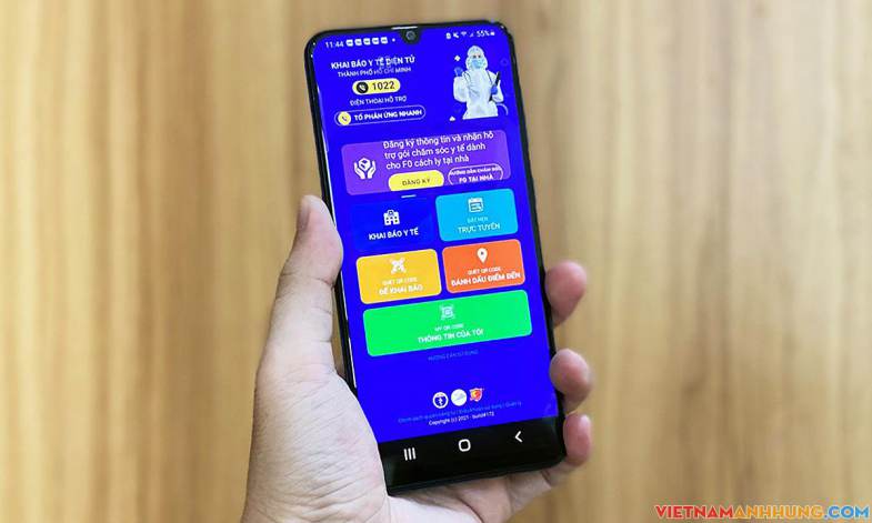 TP HCM thí điểm cấp mã QR cho người dân 3 quận, huyện