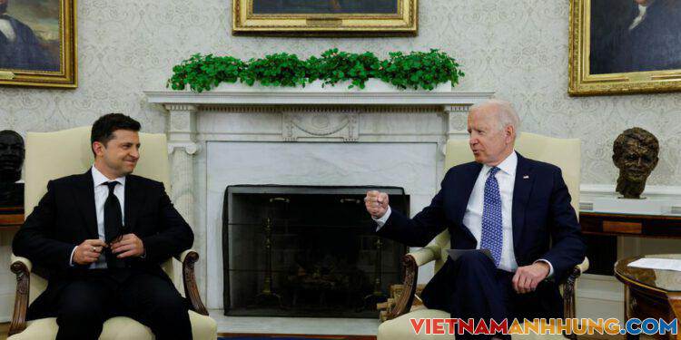 Tổng thống Ukraine chưa được người đồng cấp Mỹ hồi âm về đề nghị gia nhập NATO