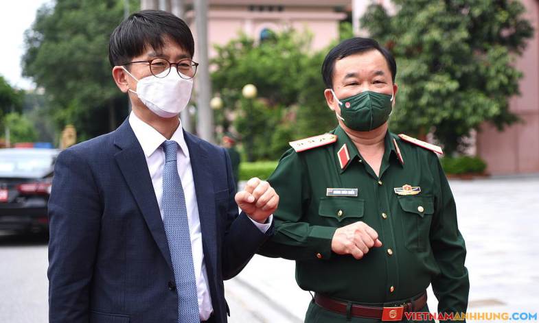 Việt Nam – Hàn Quốc tăng cường hợp tác công nghiệp Quốc phòng