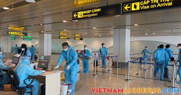 Hai chuyến bay thí điểm “hộ chiếu vắc-xin” với công dân từ Mỹ về nước