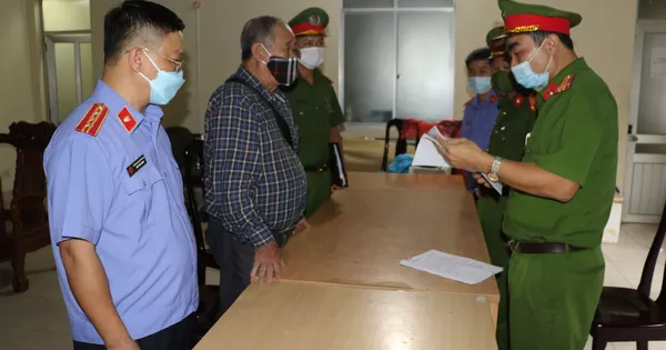 Bắt hai vợ chồng “đại gia” bất động sản