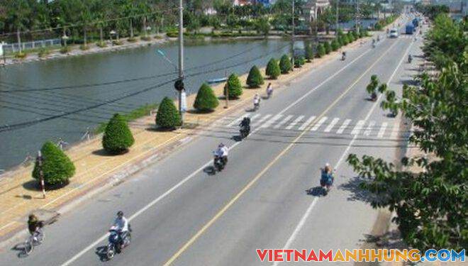 Tài xế dương tính SARS-CoV-2, cả khóm bị siết giãn cách sau 3 ngày nới lỏng