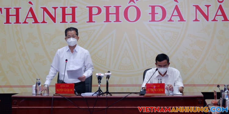 Bí thư yêu cầu thu hẹp vùng đỏ, Chủ tịch chỉ đạo tiêm nhanh đạt mục tiêu vaccine toàn dân