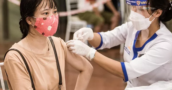 Bộ Y tế: Không tiêm vắc-xin Covid-19 cho người dưới 18 tuổi